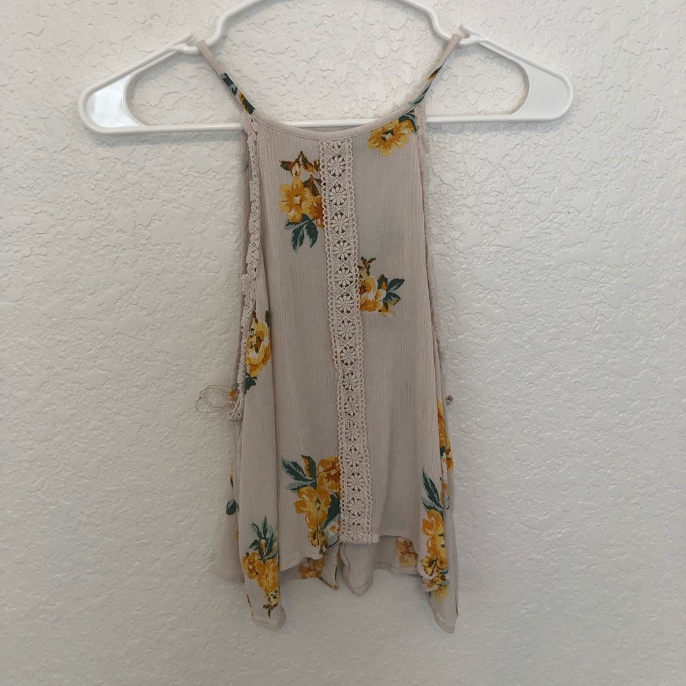 kendall and kylie crop top
